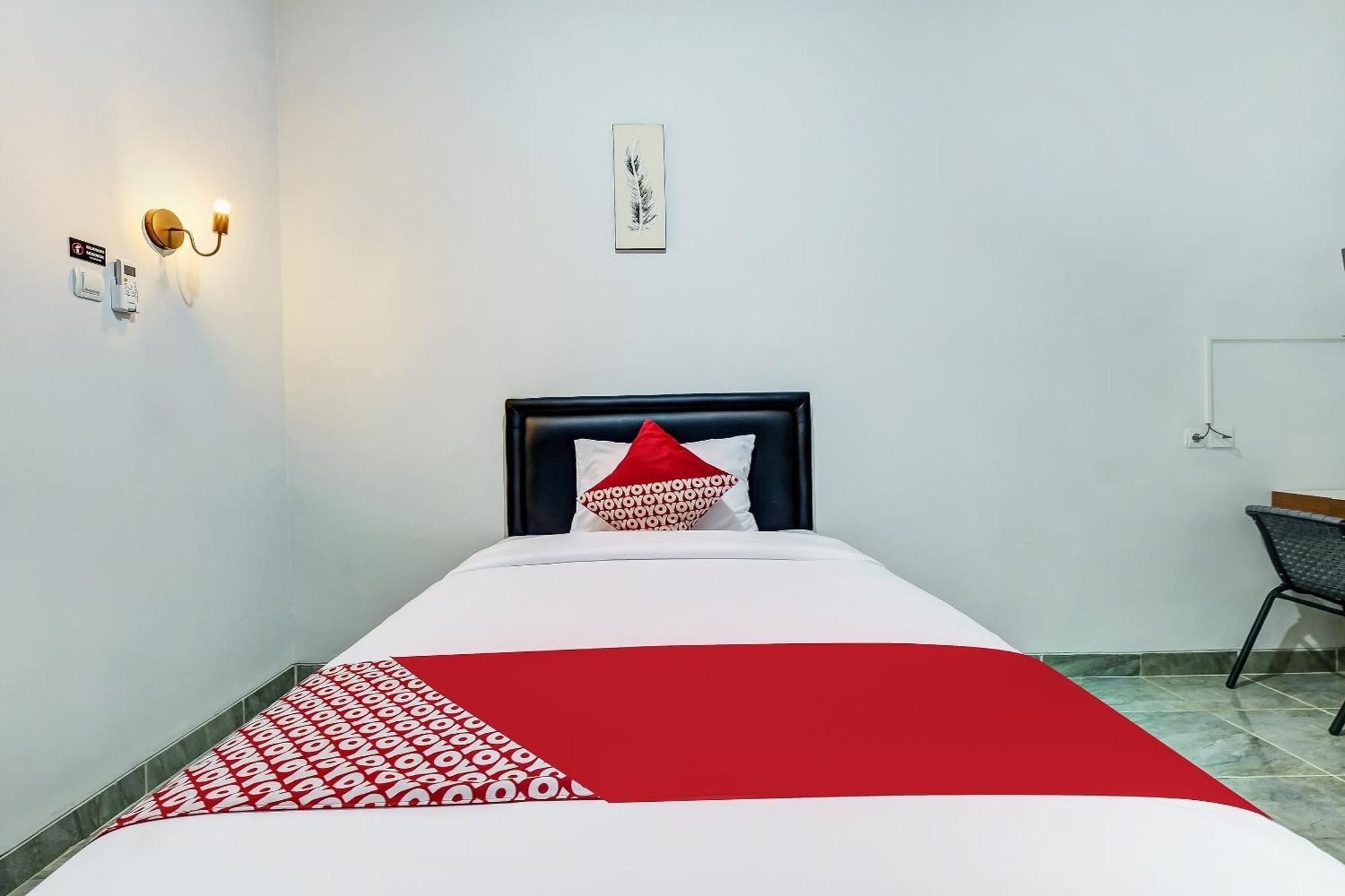 Super Oyo Capital O 90983 Harmony Easy Stay Maguwo Exterior photo