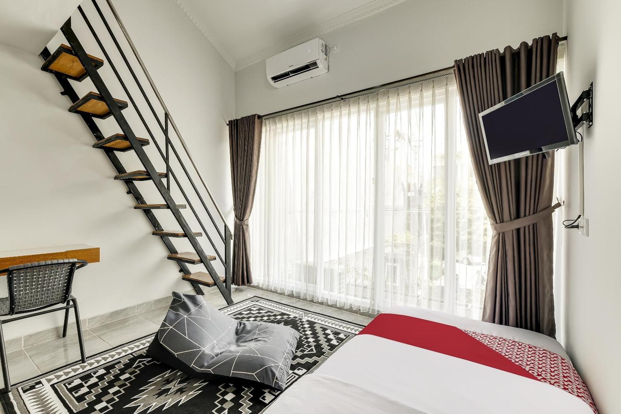 Super Oyo Capital O 90983 Harmony Easy Stay Maguwo Exterior photo