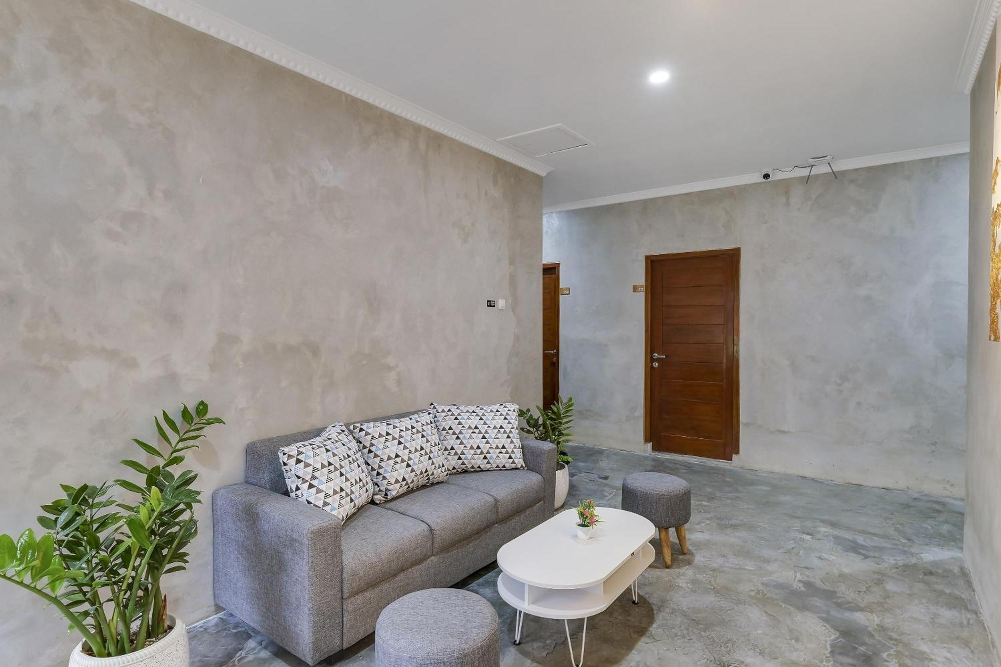 Super Oyo Capital O 90983 Harmony Easy Stay Maguwo Exterior photo